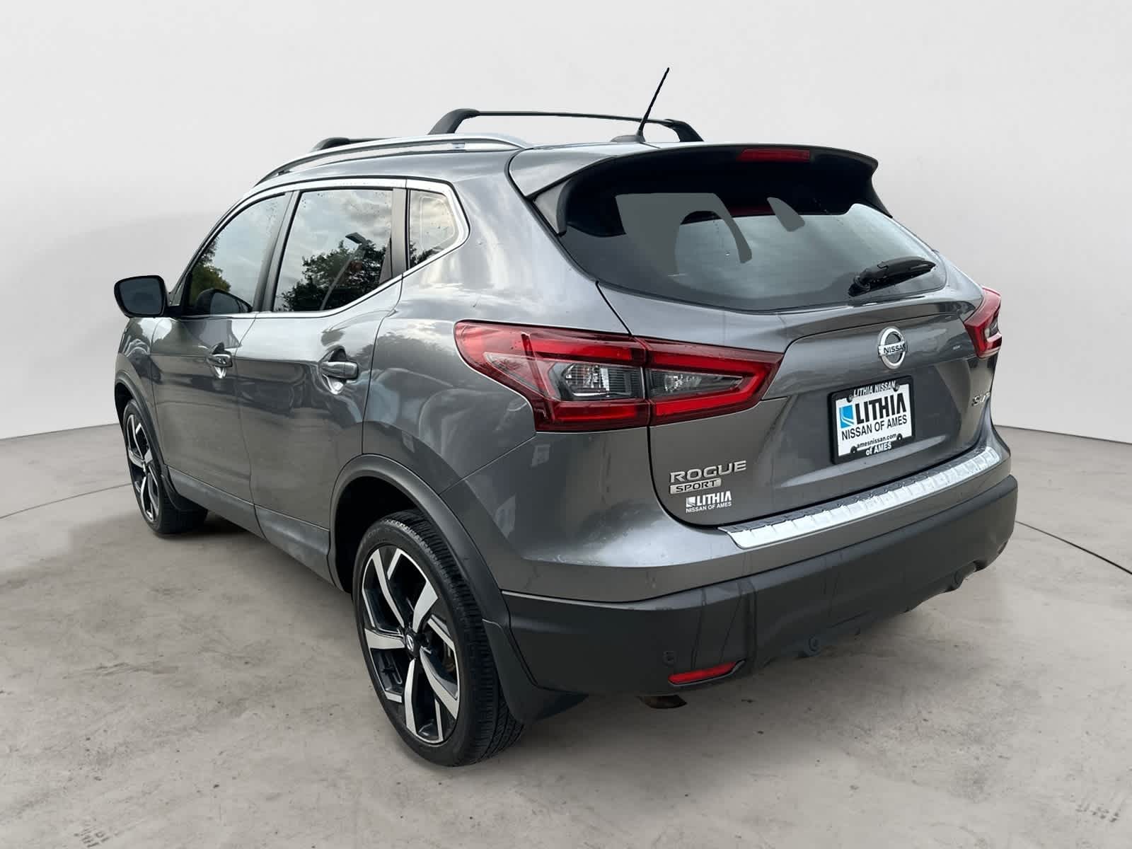 Thumbnail: 2020 Nissan Rogue Sport - 2