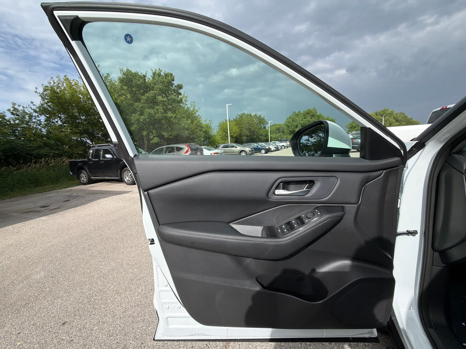 Thumbnail: 2026 Nissan Rogue - 16