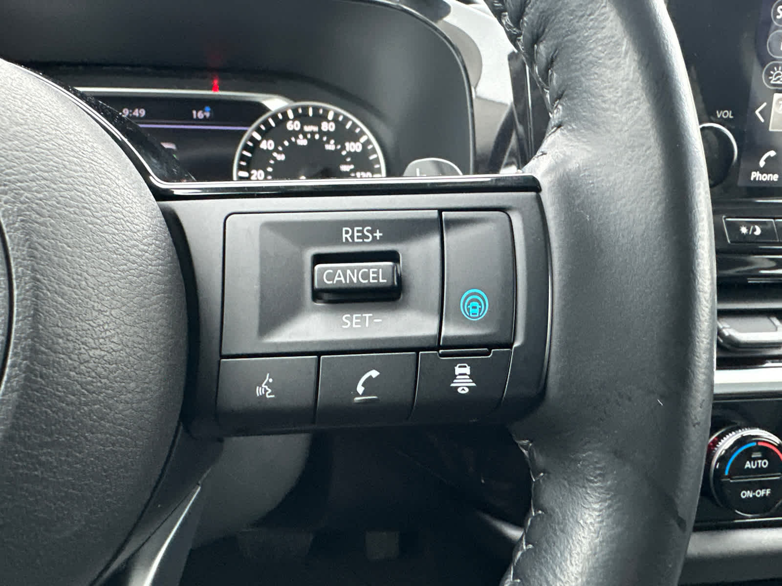 Thumbnail: 2022 Nissan Pathfinder - 21