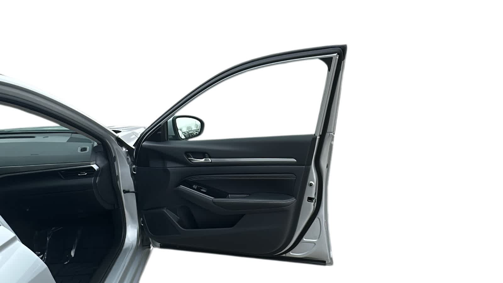 Thumbnail: 2023 Nissan Altima - 6