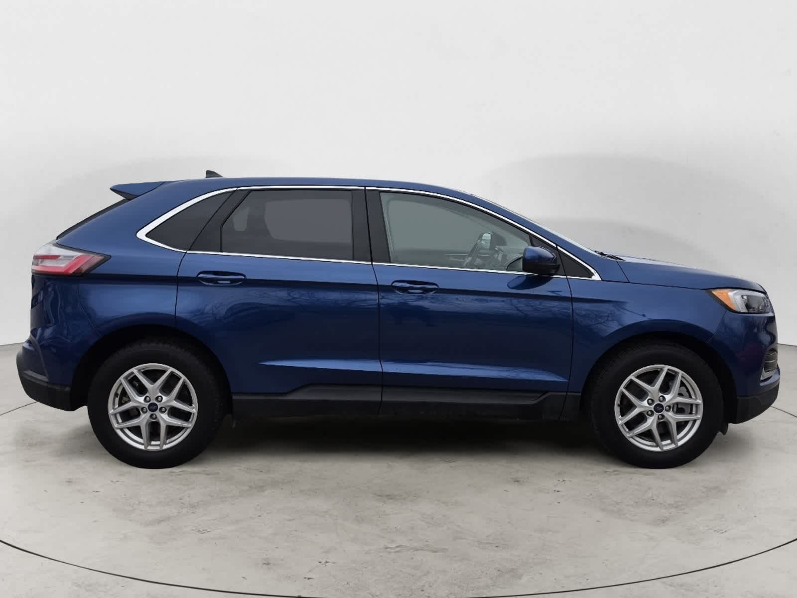 Thumbnail: 2022 Ford Edge - 4