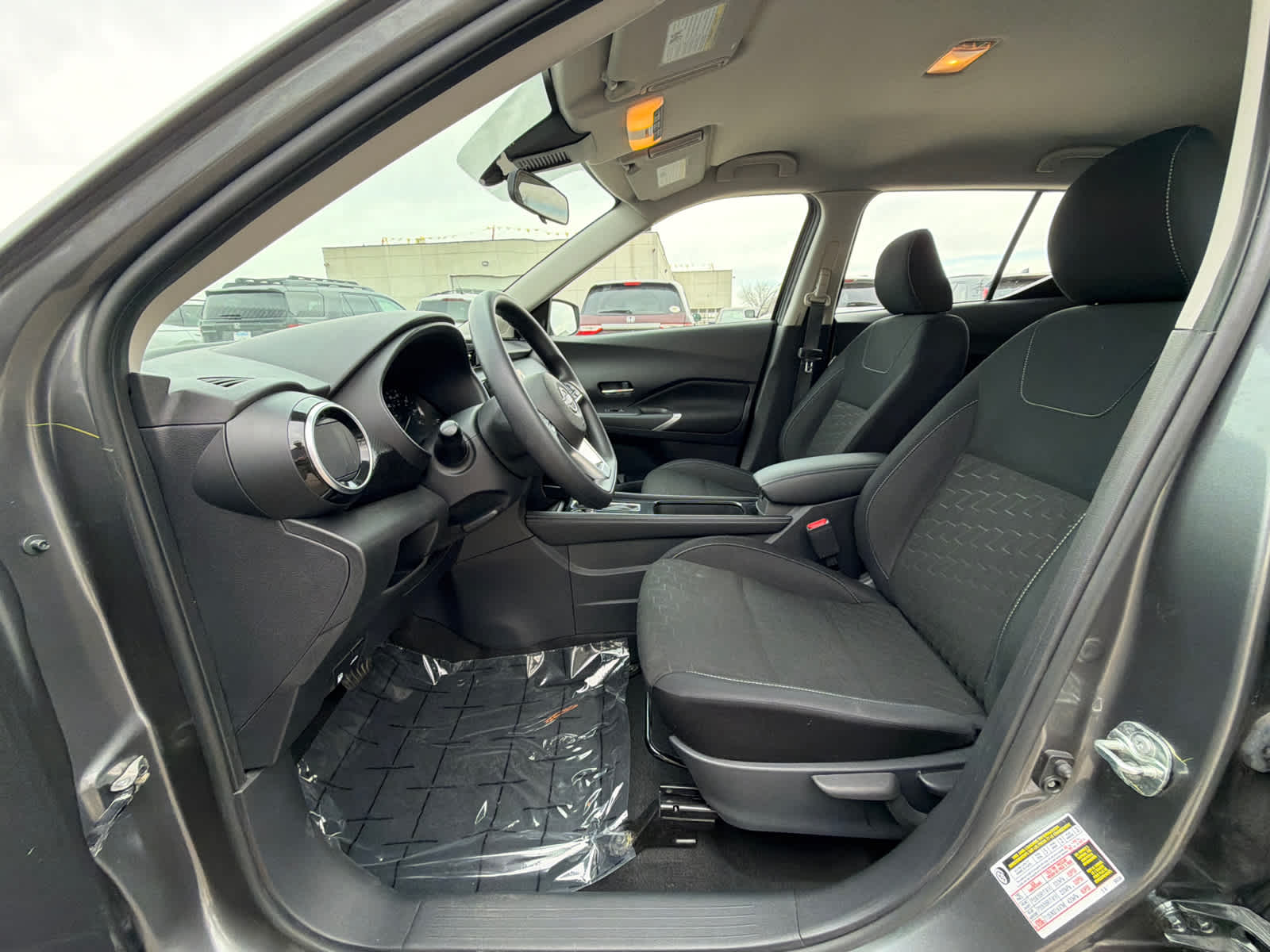 Thumbnail: 2023 Nissan Kicks - 16