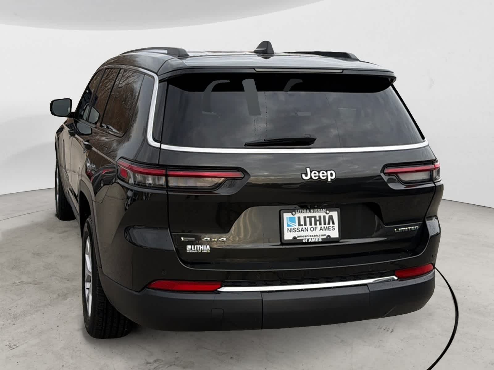 Thumbnail: 2022 Jeep Grand Cherokee - 3
