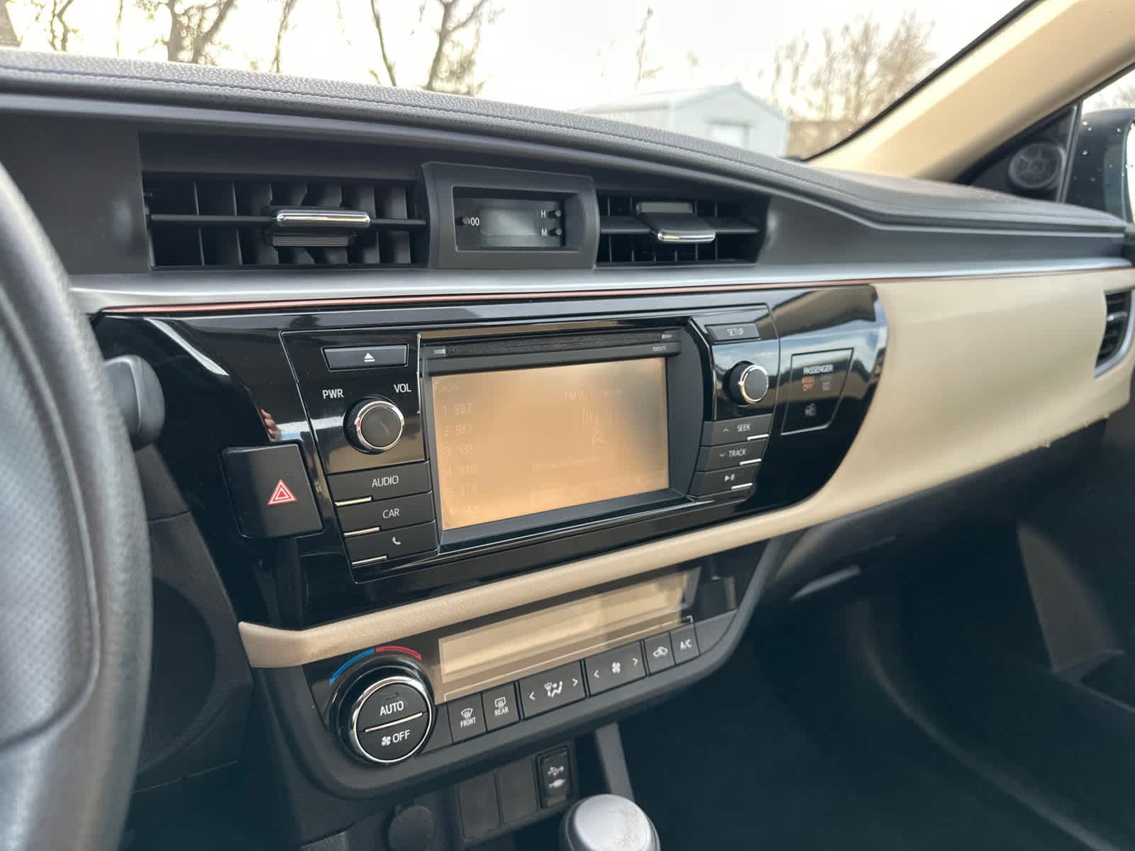 Thumbnail: 2016 Toyota Corolla - 23