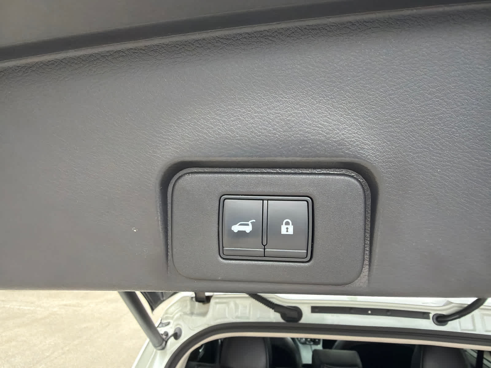 Thumbnail: 2022 Nissan Rogue - 13