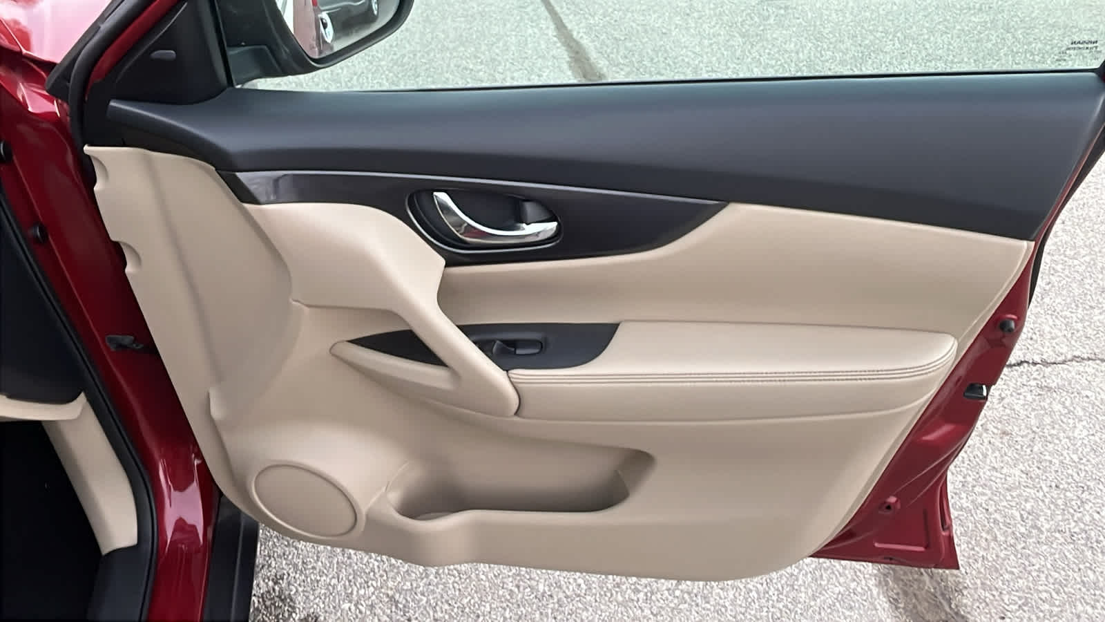 Thumbnail: 2018 Nissan Rogue - 8