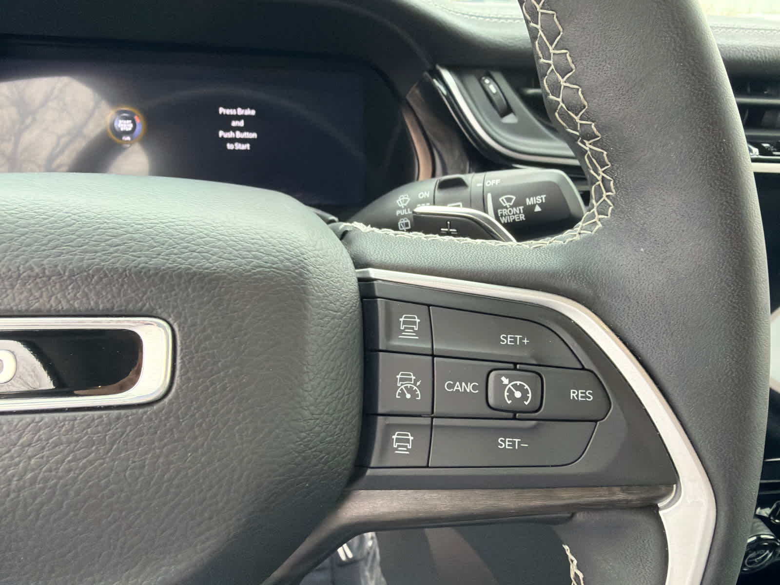 Thumbnail: 2023 Jeep Grand Cherokee - 24