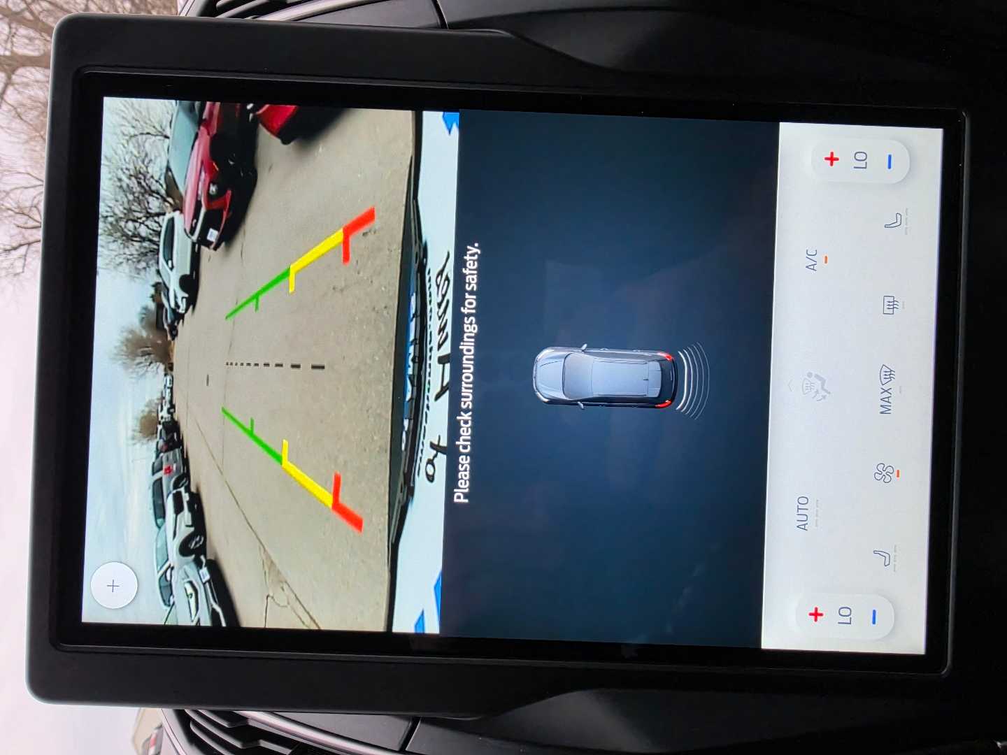 Thumbnail: 2022 Ford Edge - 22