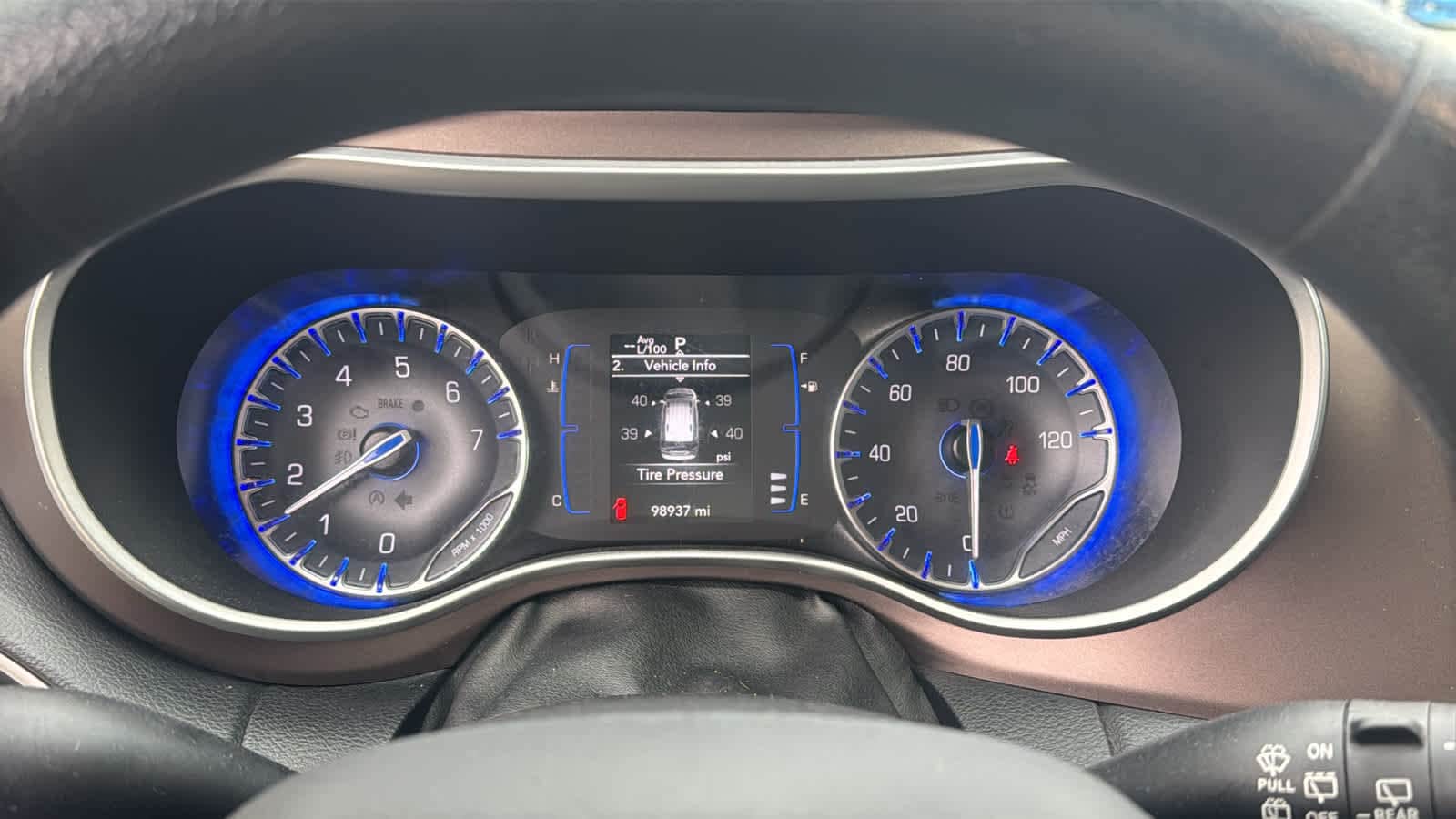 Thumbnail: 2021 Chrysler Voyager - 21