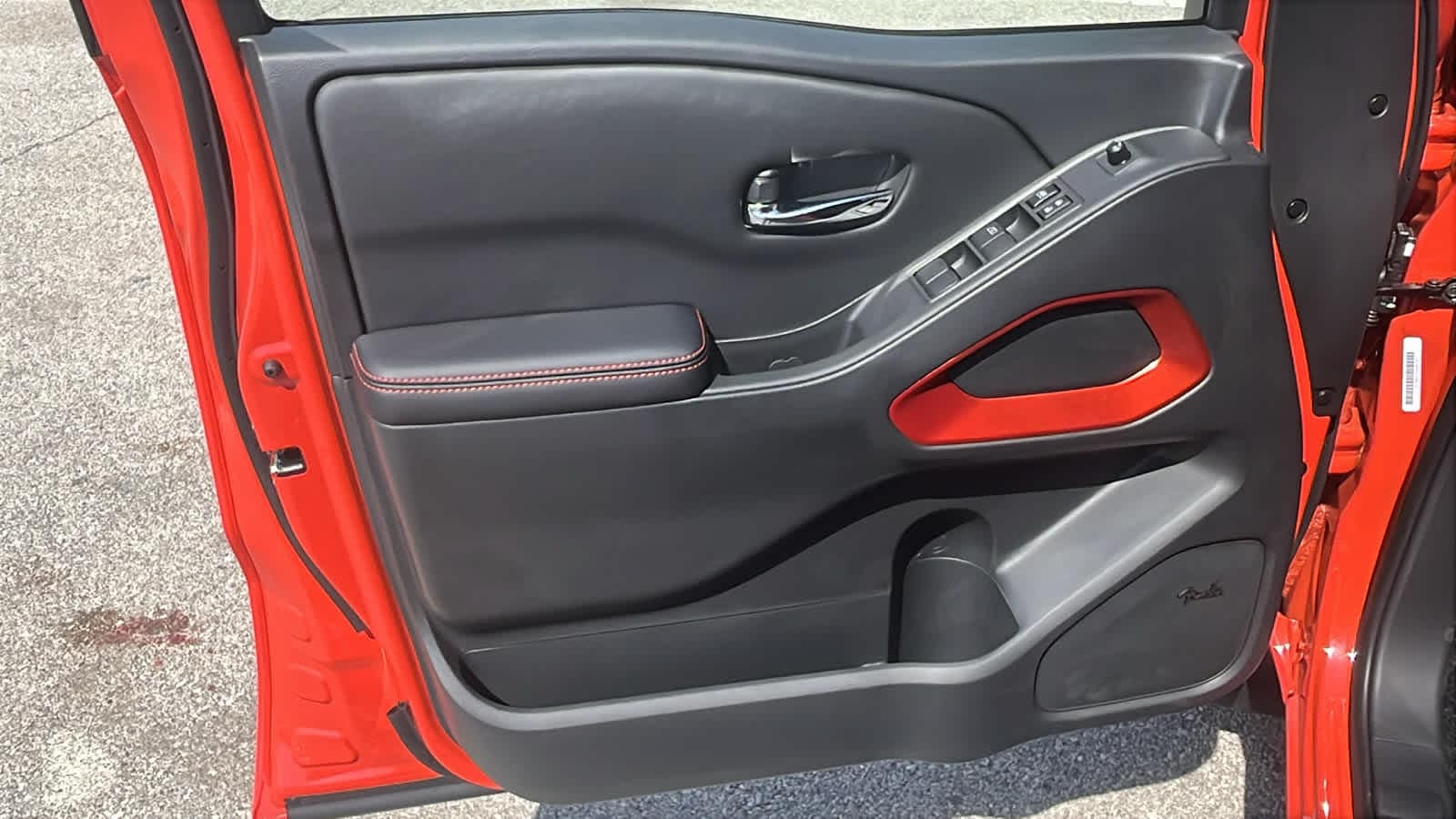 Thumbnail: 2025 Nissan Frontier - 15