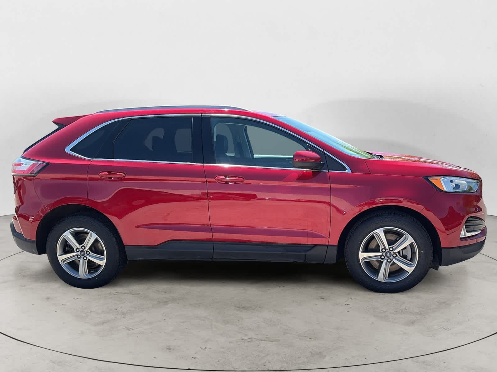 Thumbnail: 2021 Ford Edge - 5