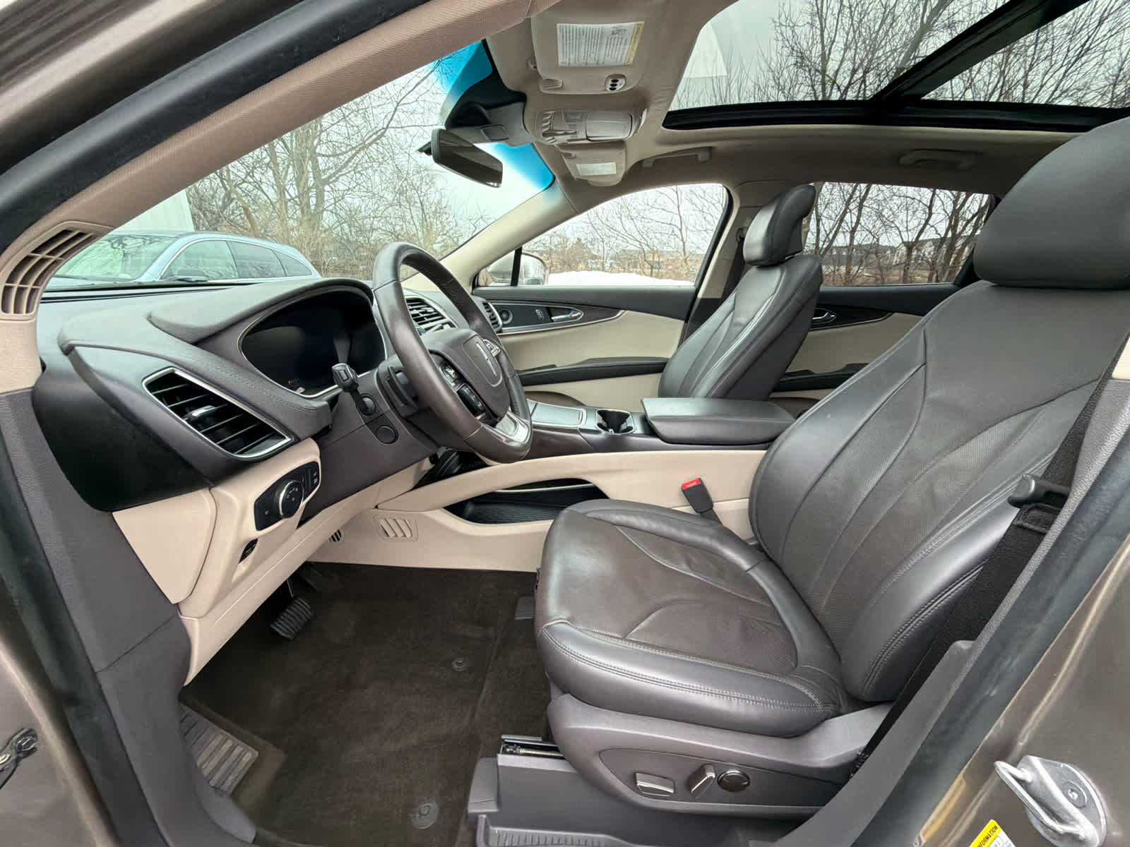 Thumbnail: 2019 Lincoln Nautilus - 17