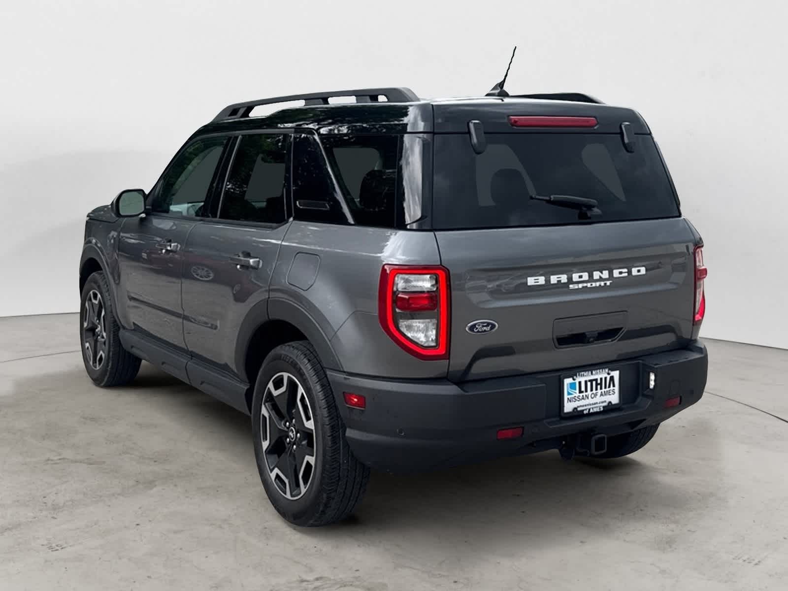 Thumbnail: 2022 Ford Bronco Sport - 3