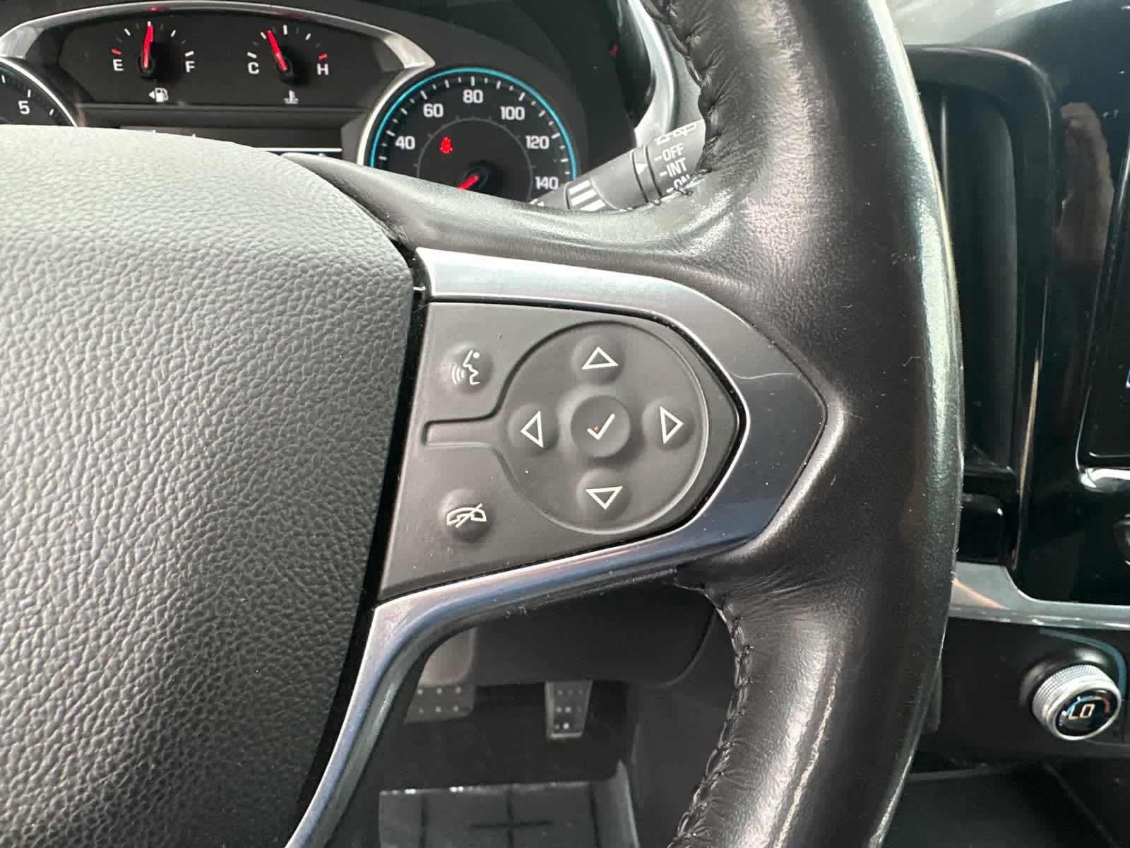 Thumbnail: 2018 Chevrolet Traverse - 18