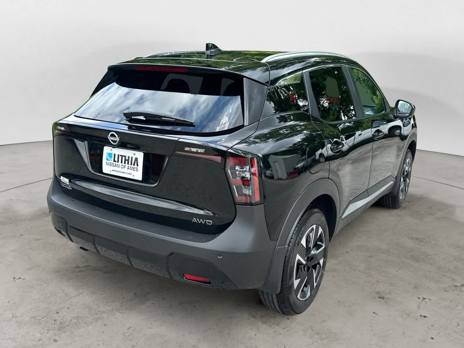 Thumbnail: 2025 Nissan Kicks - 3