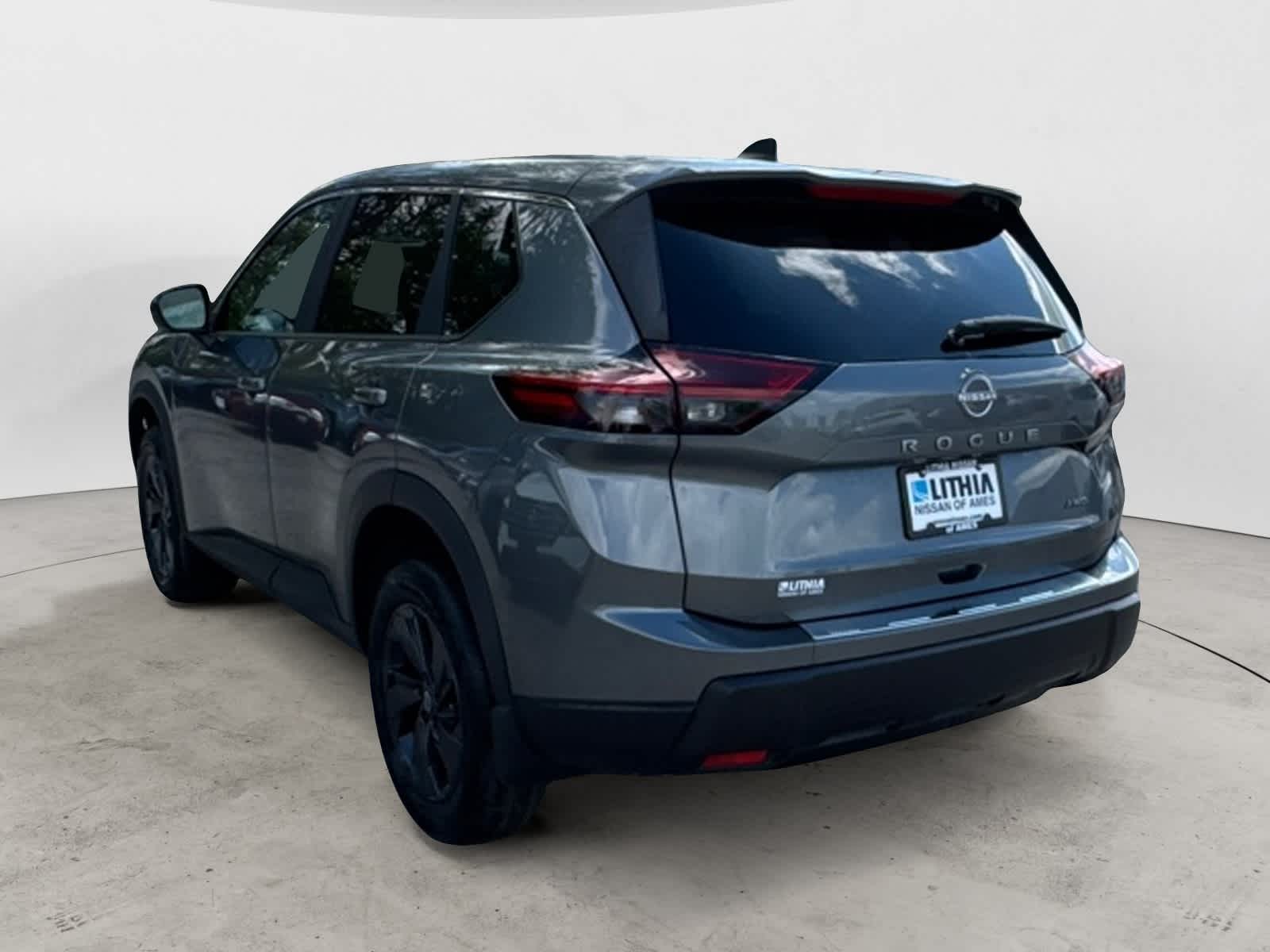 Thumbnail: 2026 Nissan Rogue - 3