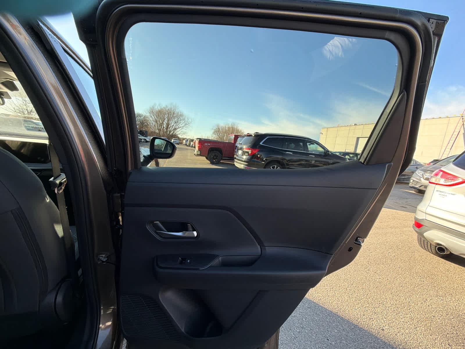 Thumbnail: 2026 Nissan Kicks - 9