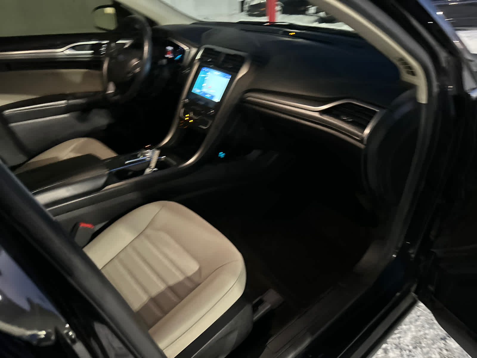 Thumbnail: 2020 Ford Fusion - 7