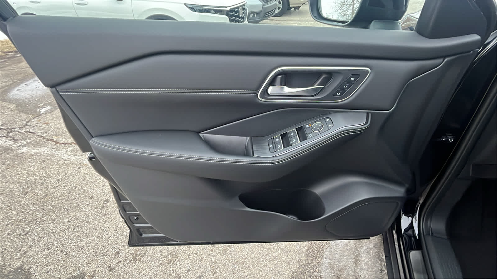 Thumbnail: 2026 Nissan Rogue - 14