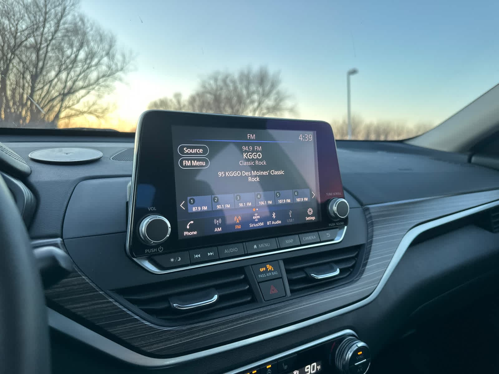 Thumbnail: 2022 Nissan Altima - 22