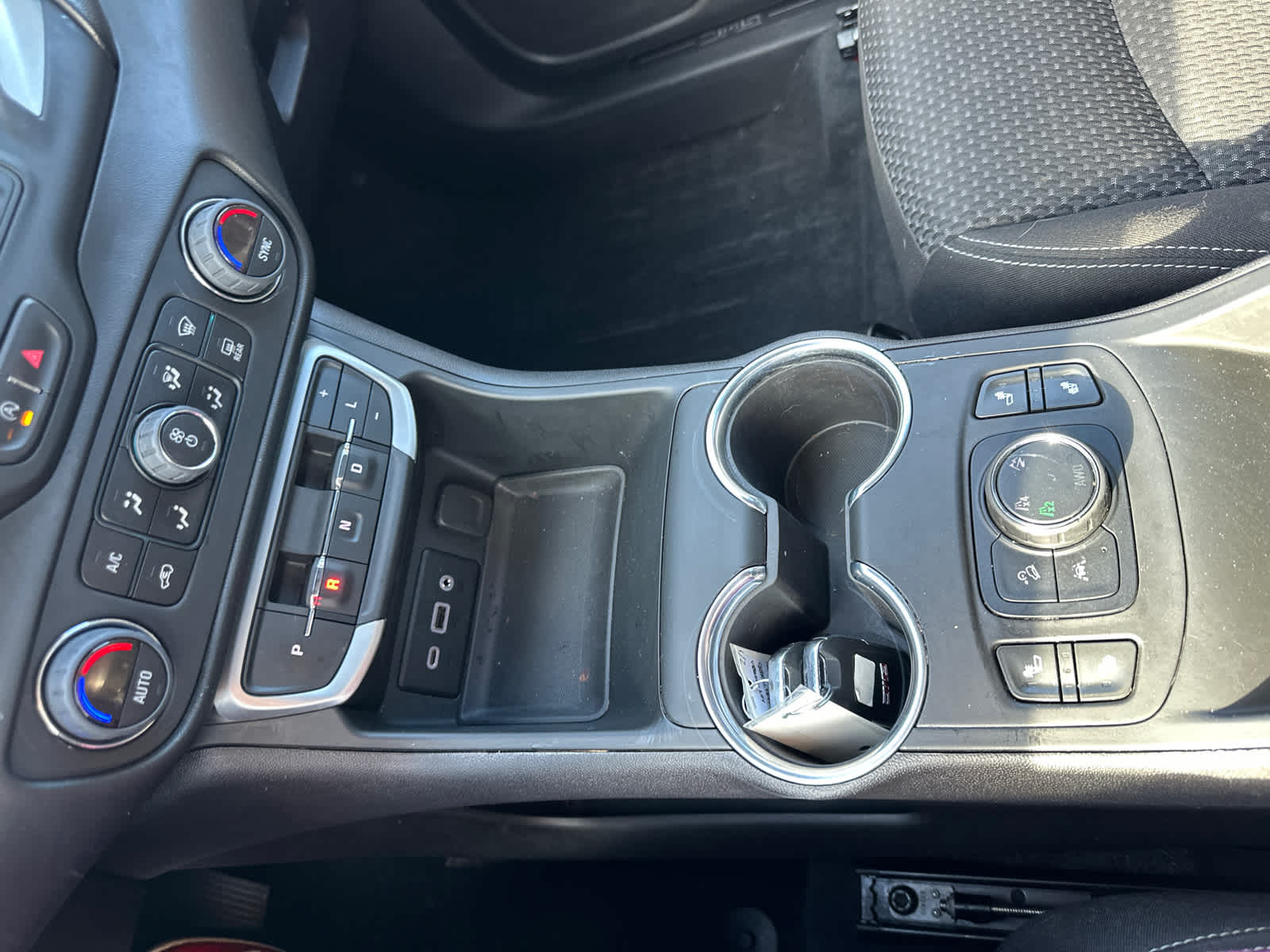 Thumbnail: 2022 GMC Terrain - 26