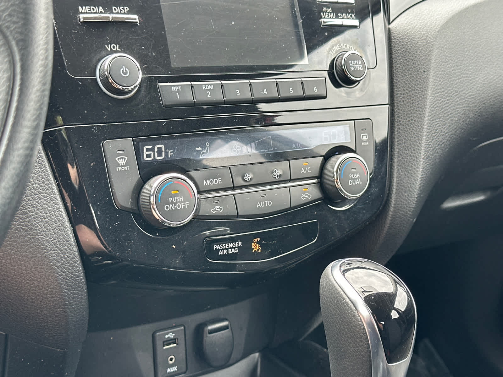 Thumbnail: 2018 Nissan Rogue Sport - 21