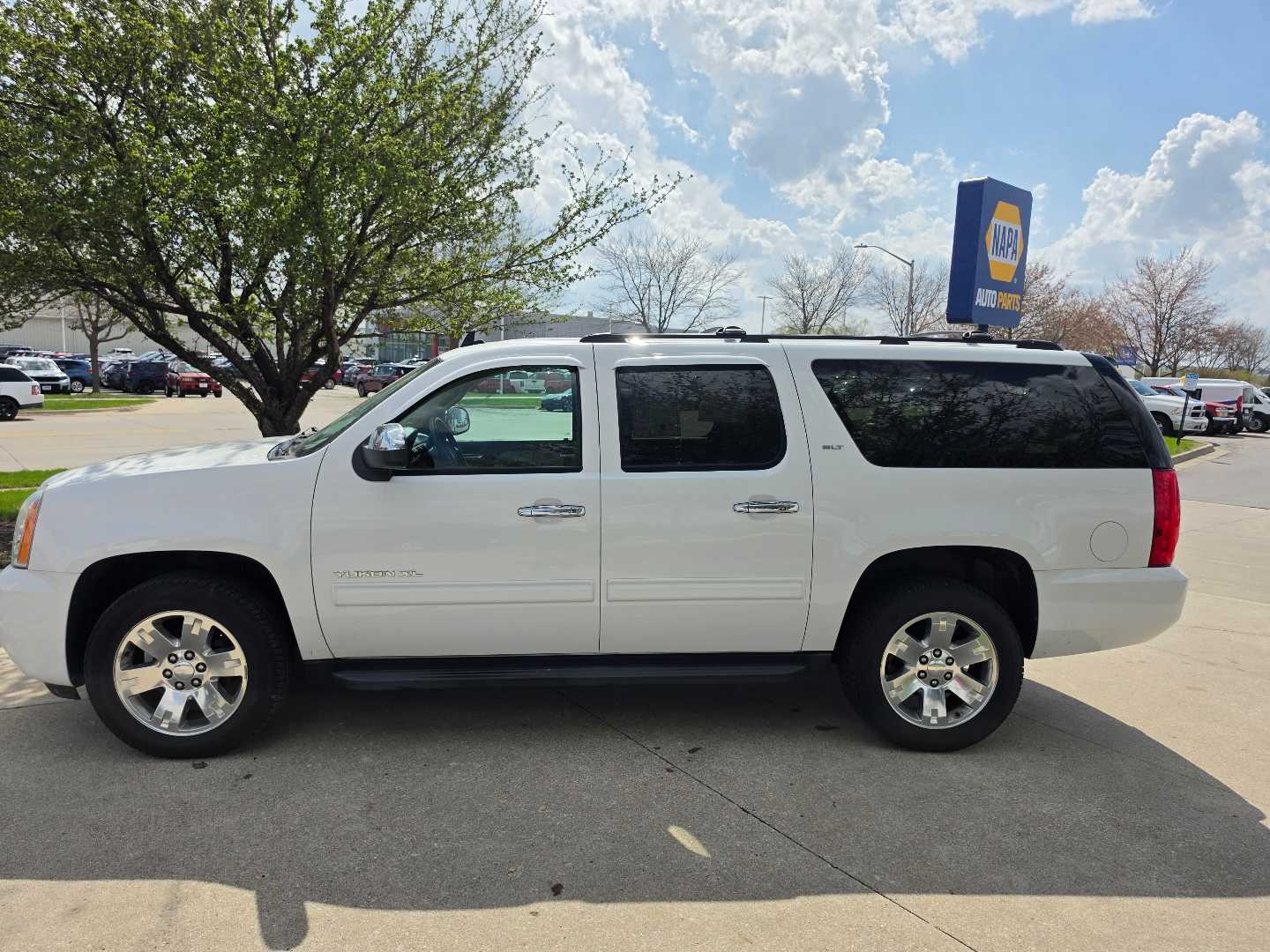 Thumbnail: 2014 GMC Yukon XL - 2