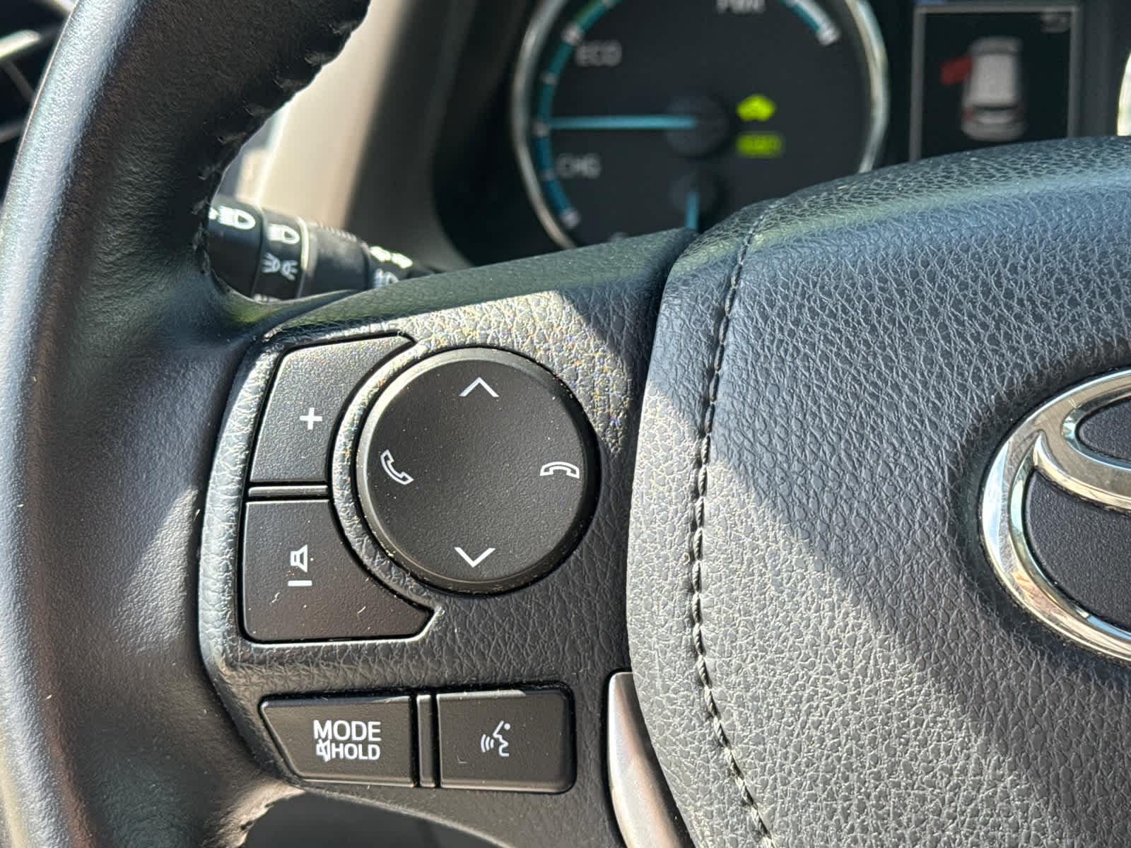 Thumbnail: 2016 Toyota RAV4 - 23