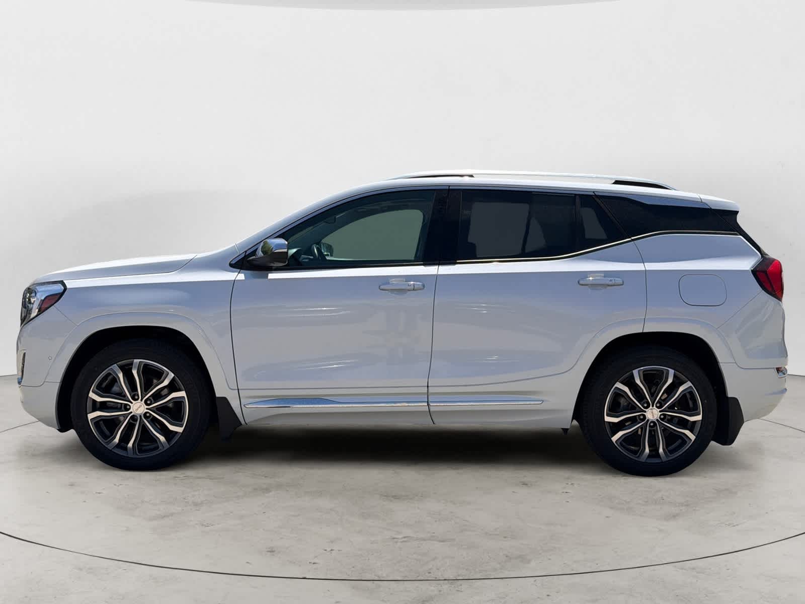 Thumbnail: 2020 GMC Terrain - 2