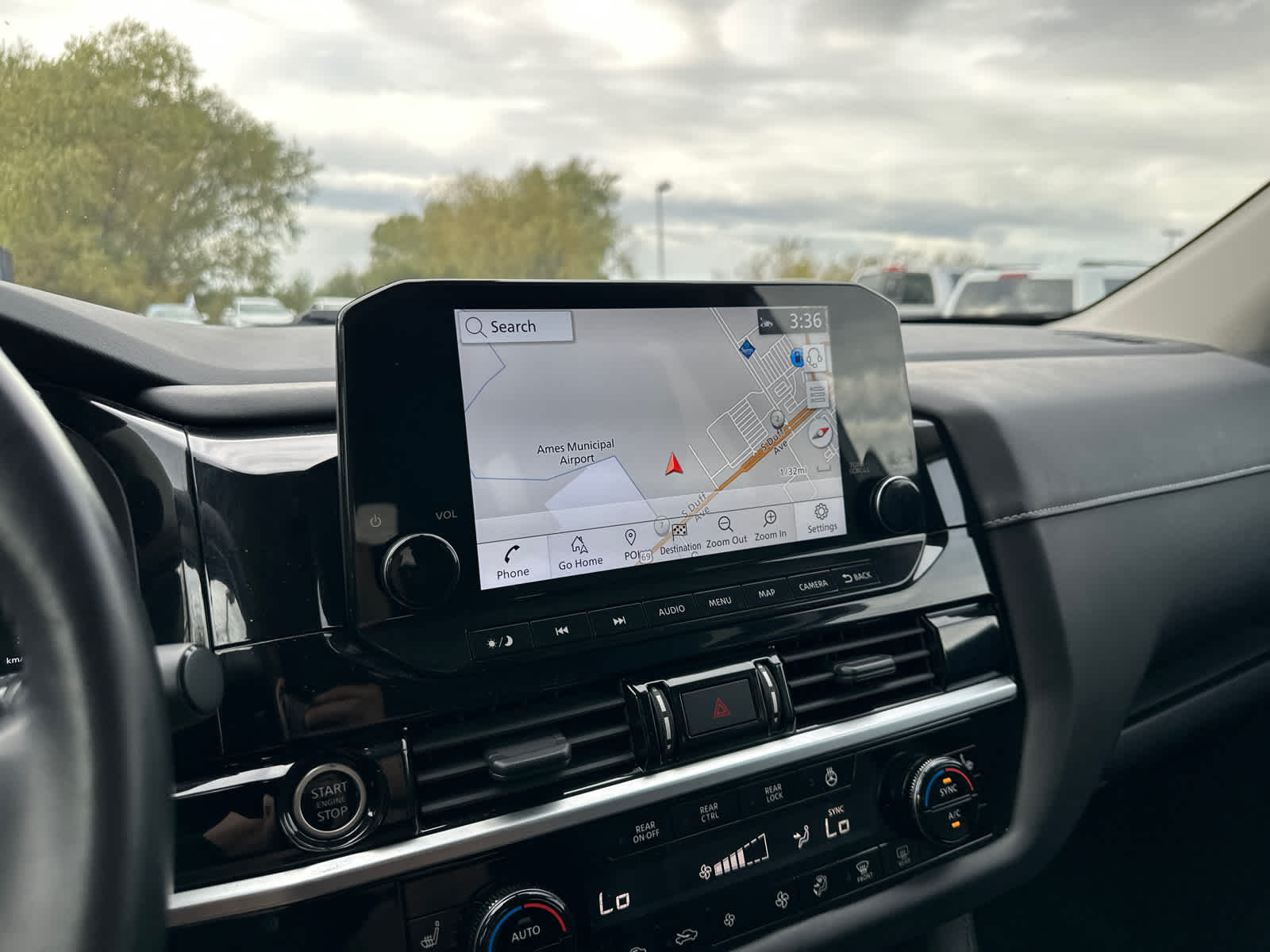 Thumbnail: 2022 Nissan Pathfinder - 24