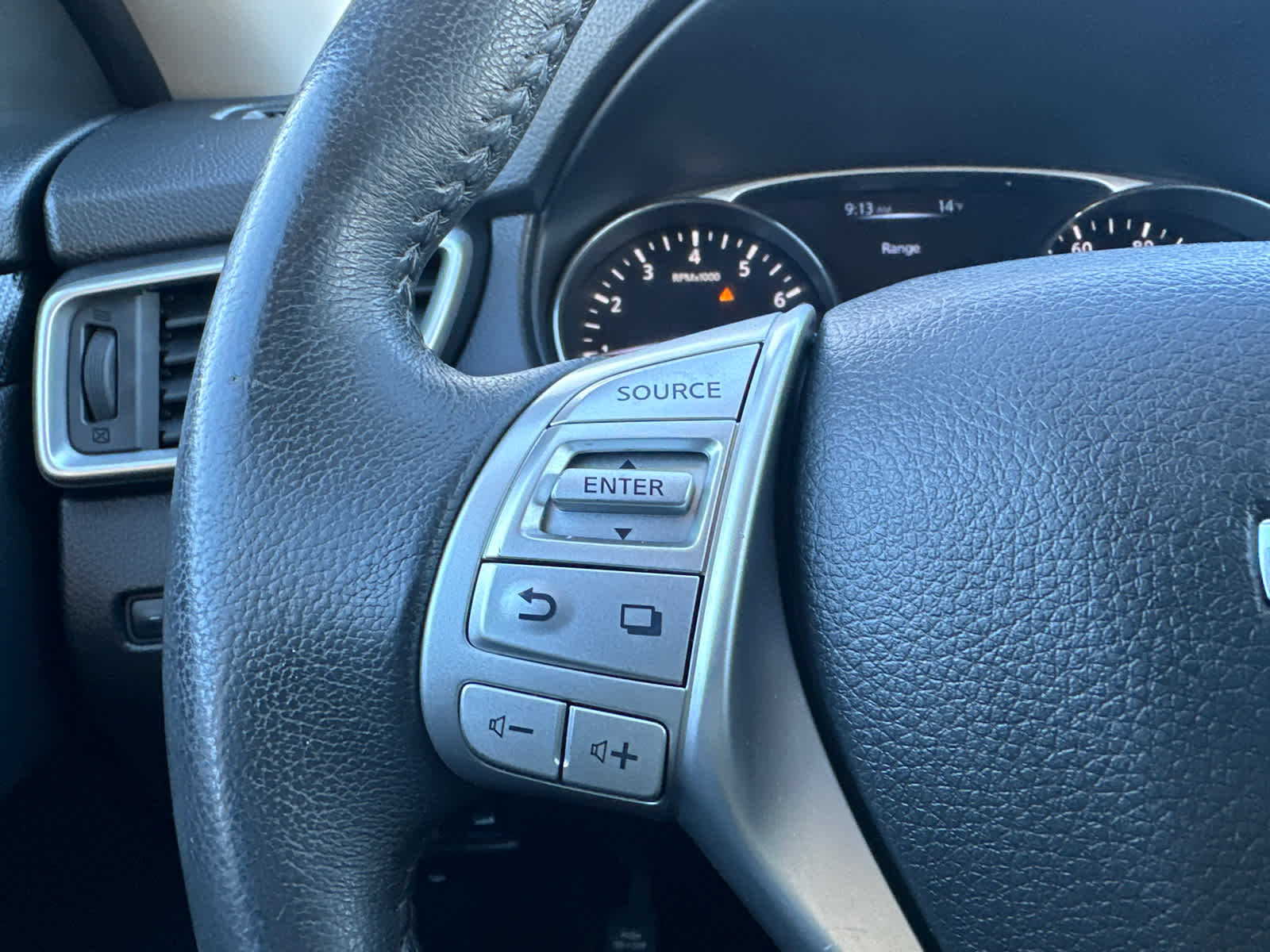 Thumbnail: 2016 Nissan Rogue - 20