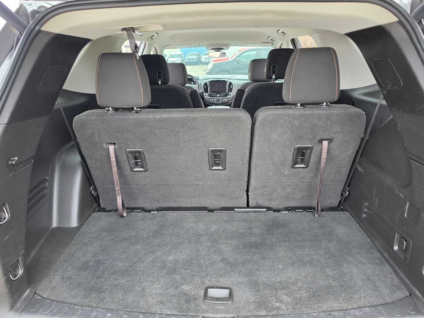 Thumbnail: 2018 Chevrolet Traverse - 10