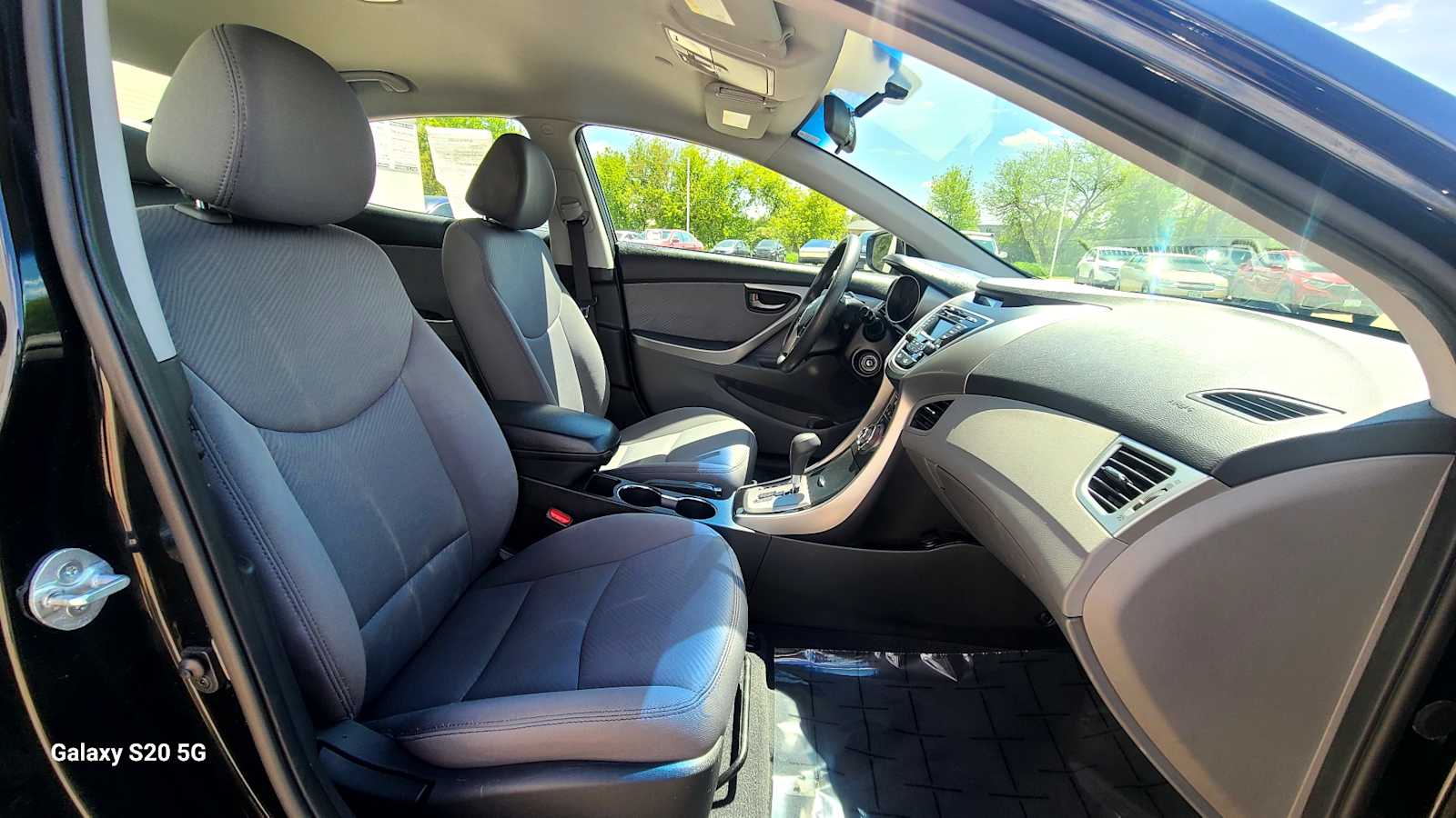 Thumbnail: 2013 Hyundai Elantra - 15