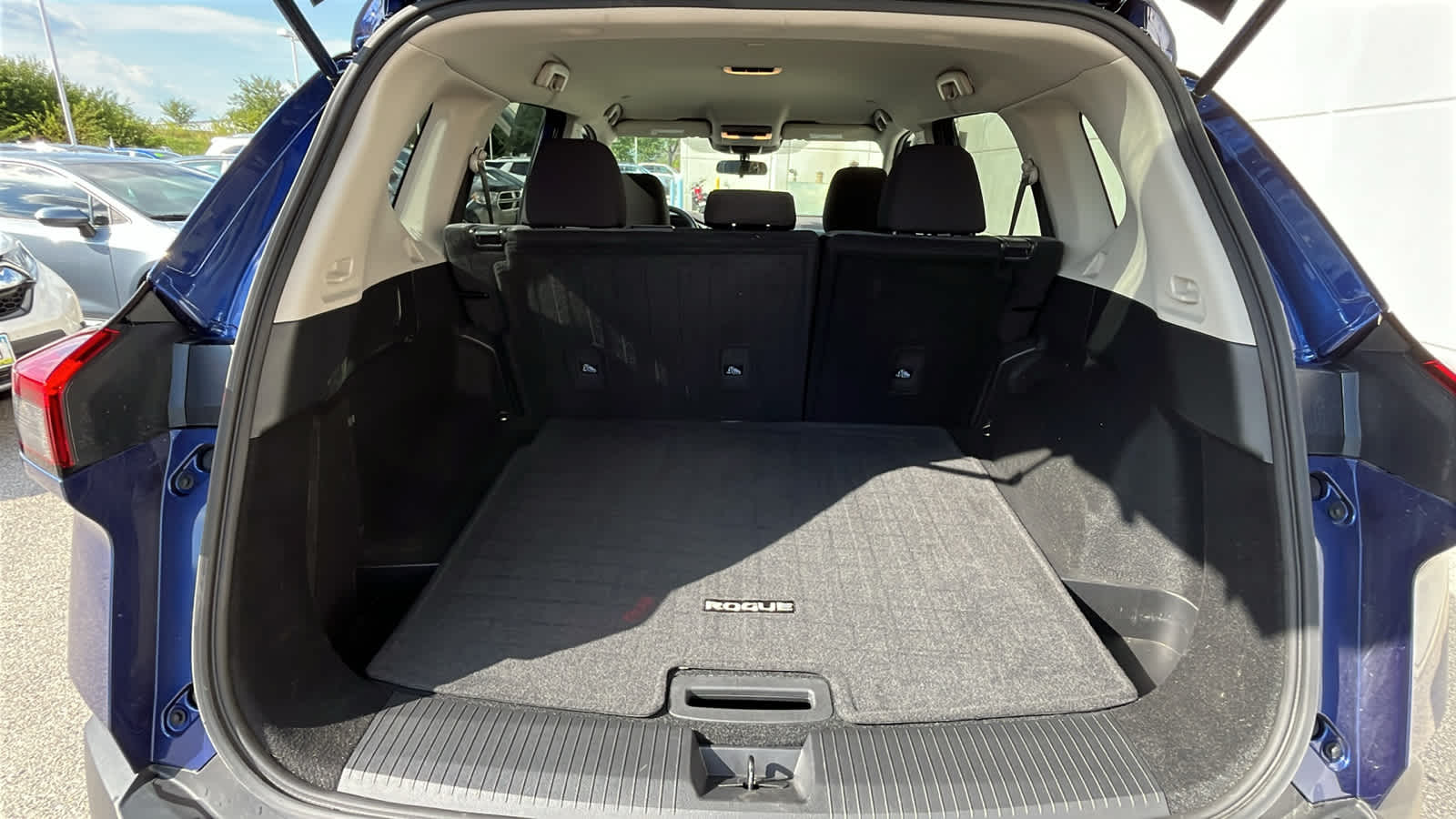 Thumbnail: 2023 Nissan Rogue - 11