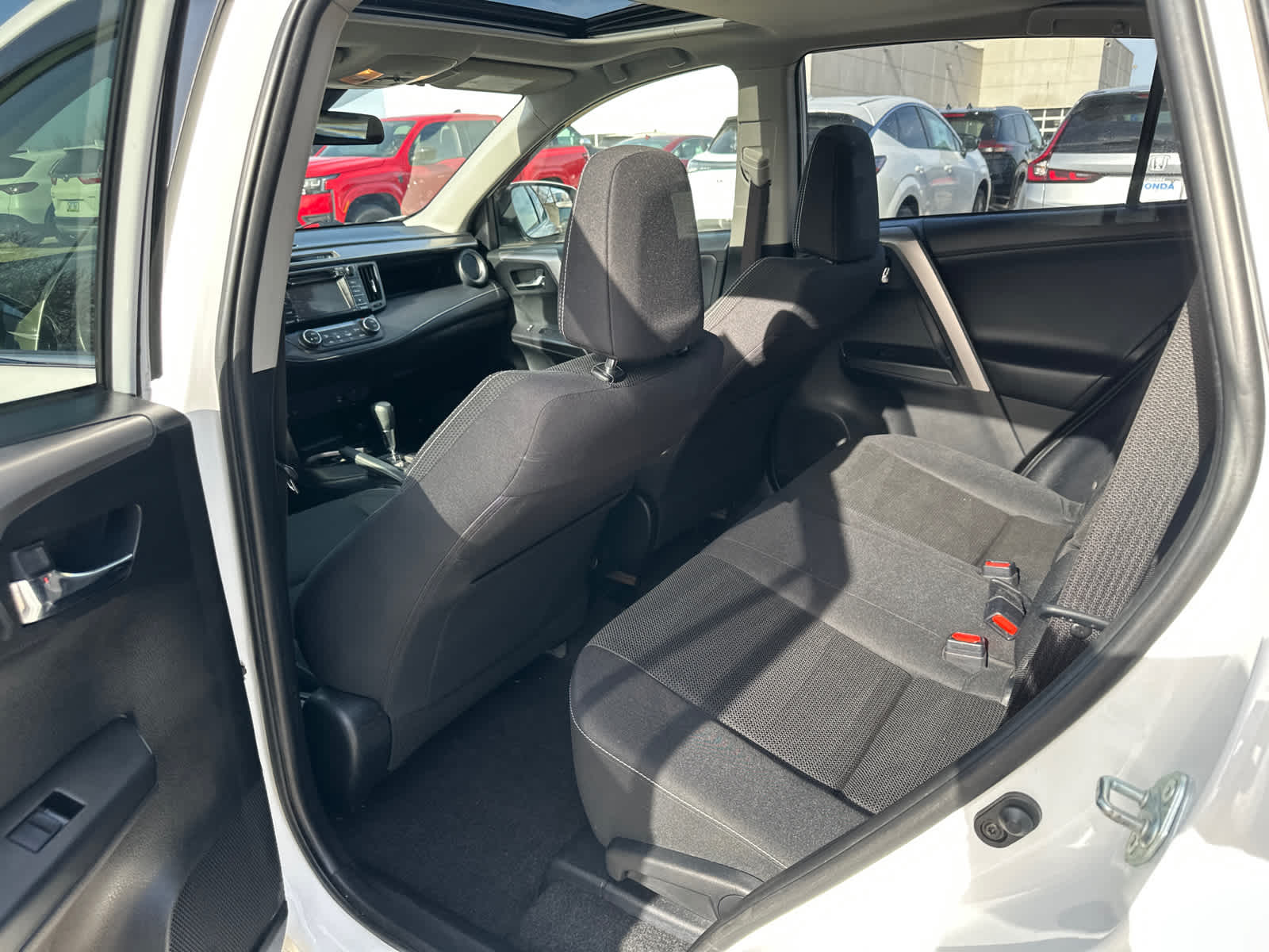 Thumbnail: 2017 Toyota RAV4 - 12