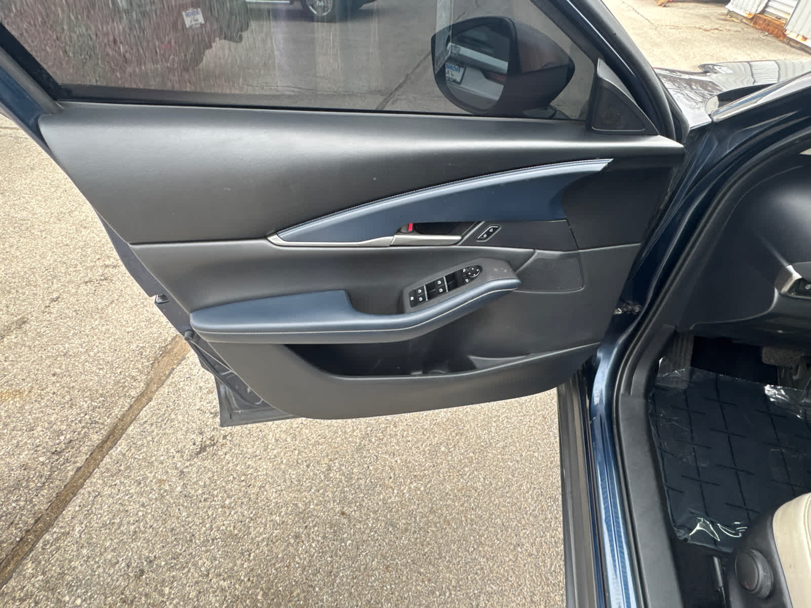 Thumbnail: 2020 Mazda CX-30 - 14