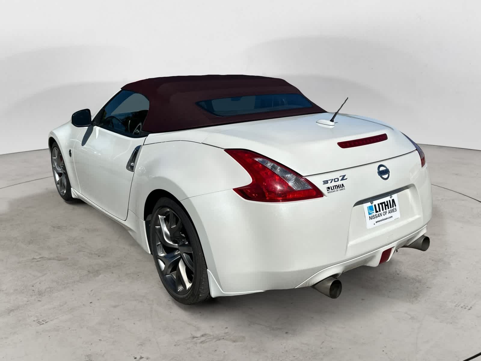 2014 Nissan 370Z photo 2