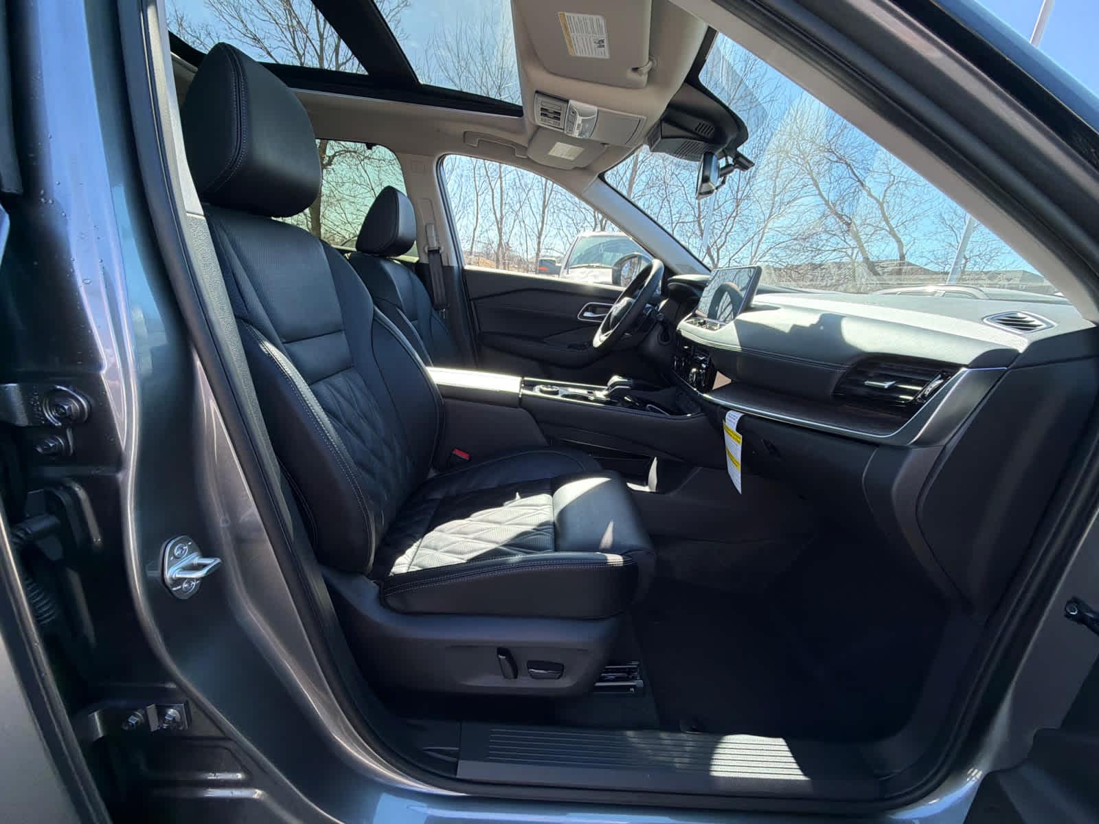 Thumbnail: 2026 Nissan Rogue - 8