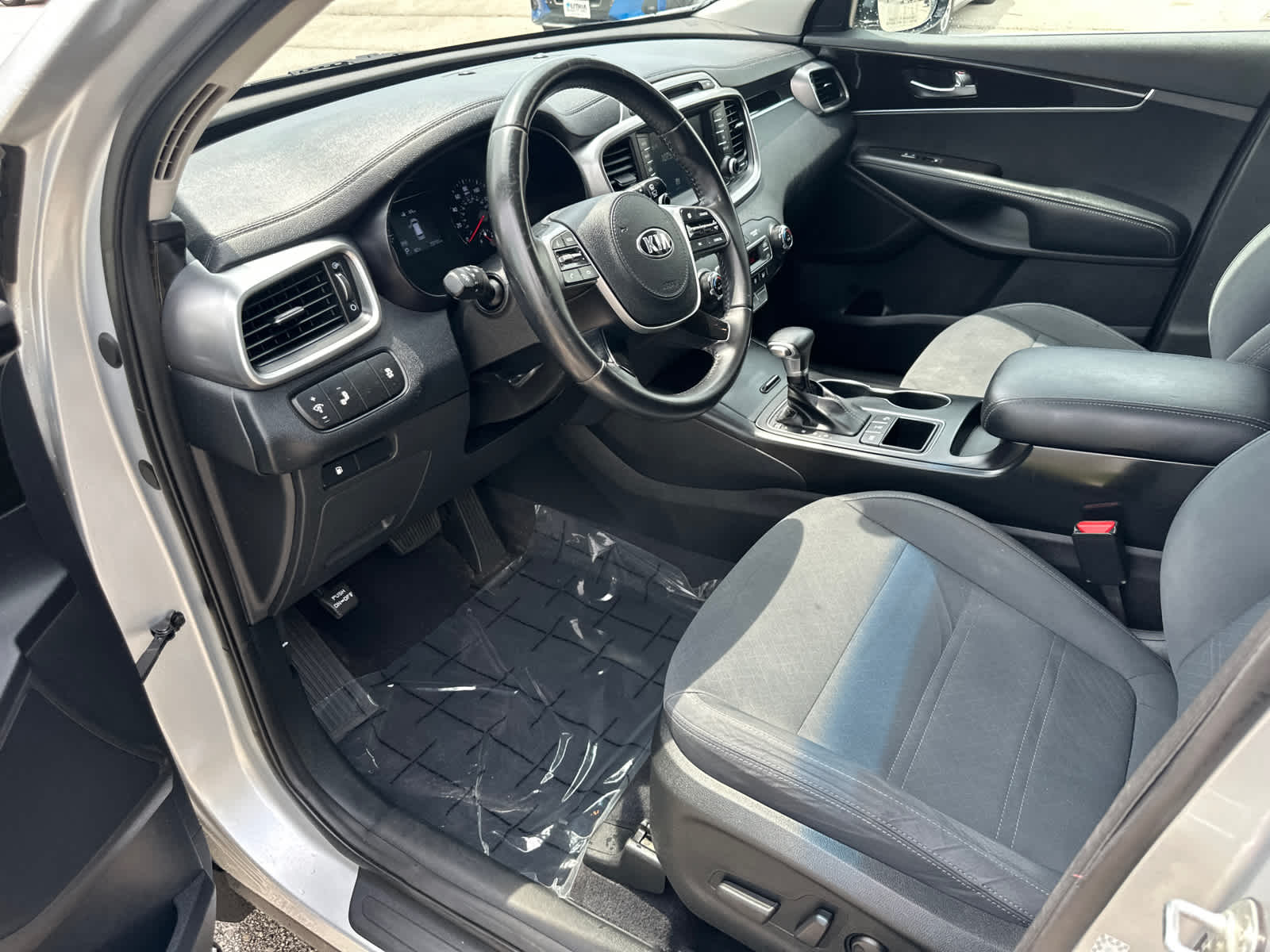 2019 Kia Sorento LX 14