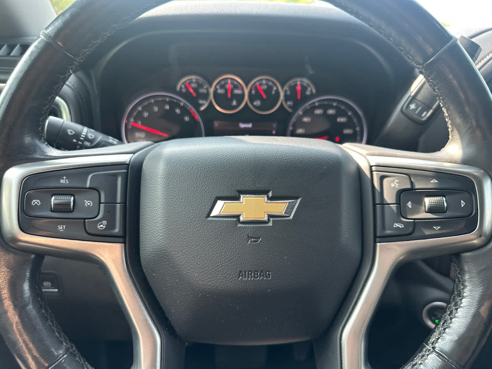 Thumbnail: 2019 Chevrolet Silverado 1500 - 18