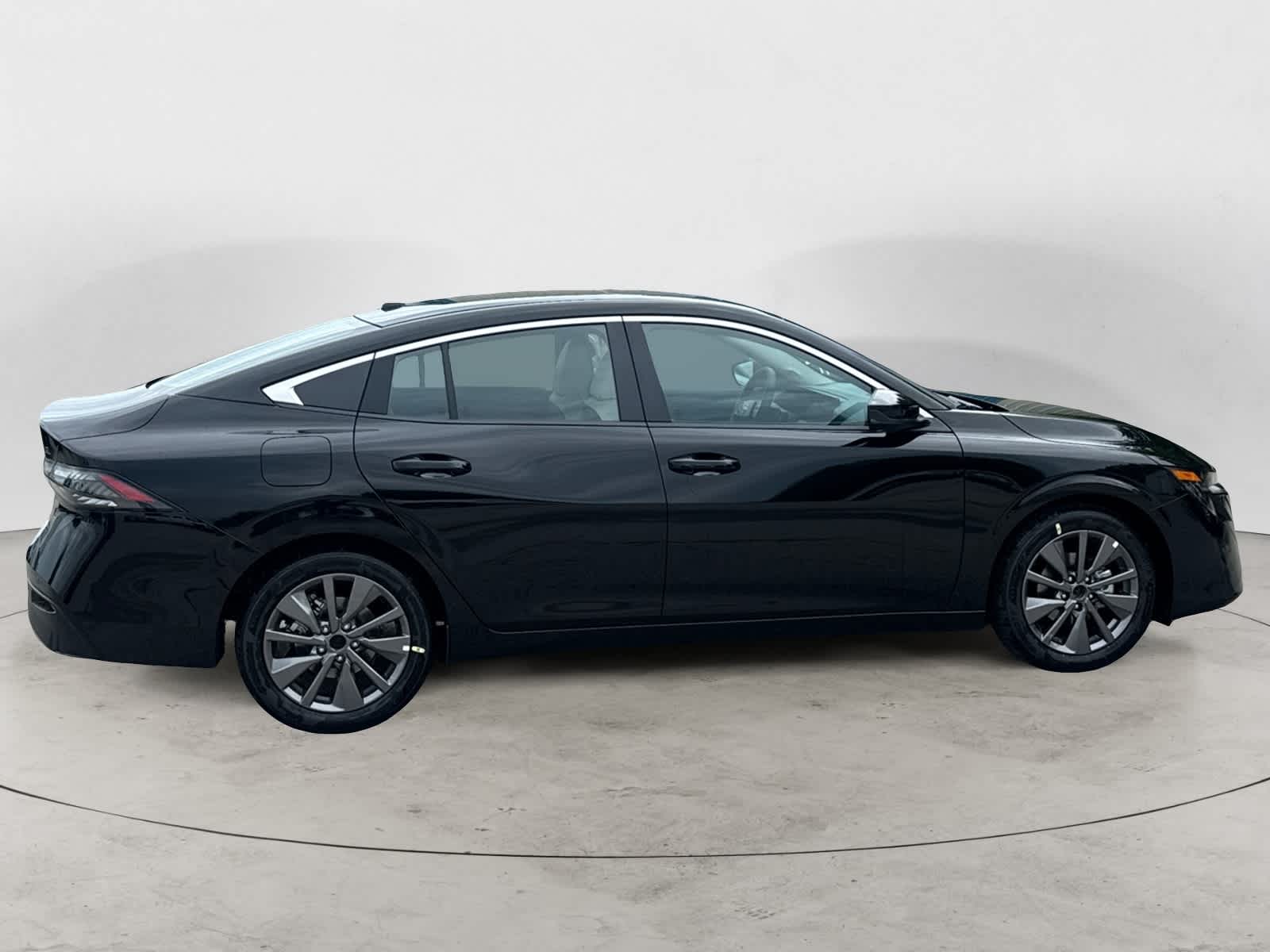 Thumbnail: 2026 Nissan Sentra - 6