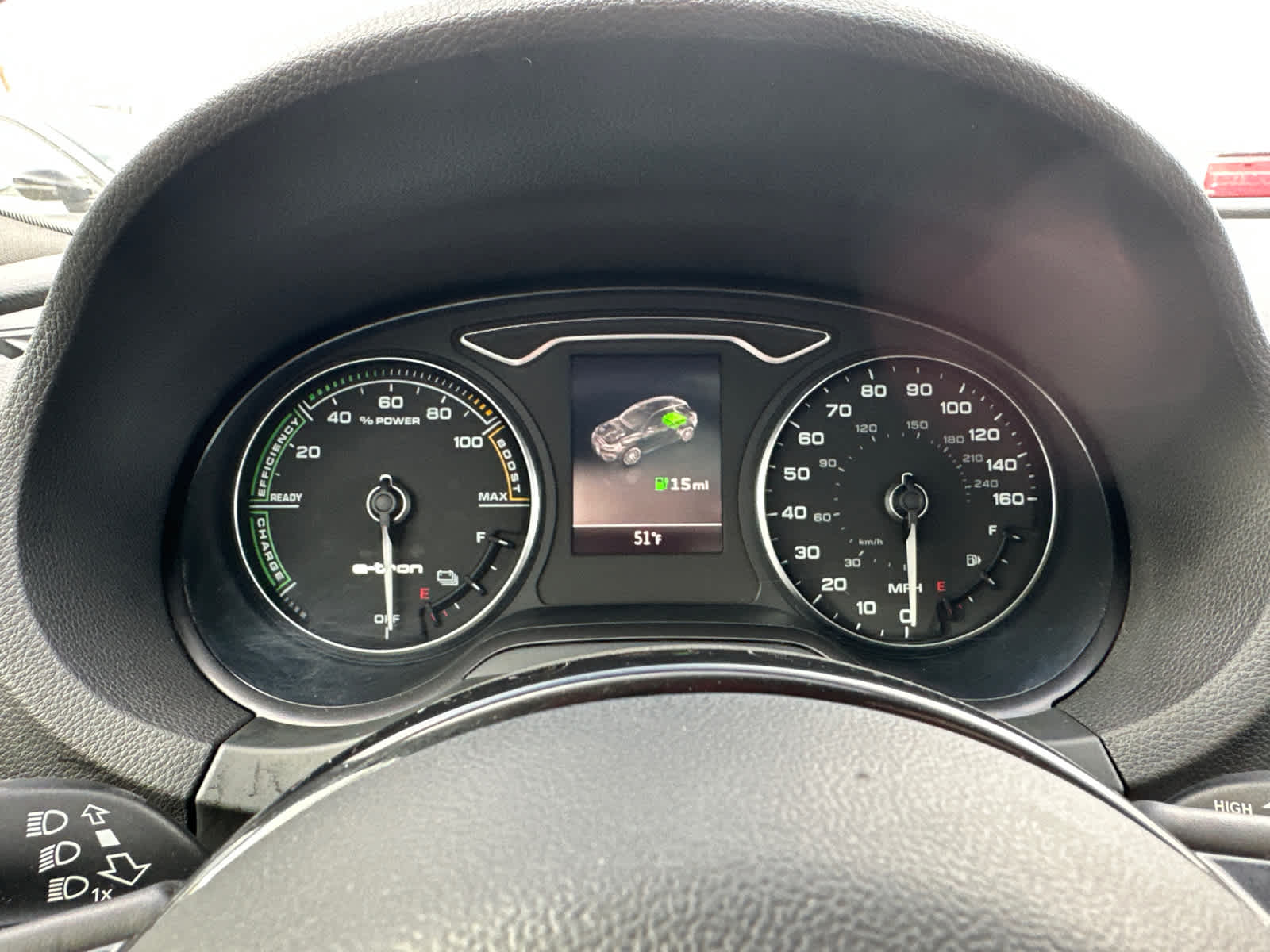 Thumbnail: 2016 Audi A3 e-tron - 24