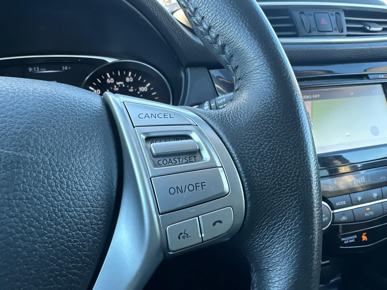 Thumbnail: 2016 Nissan Rogue - 19