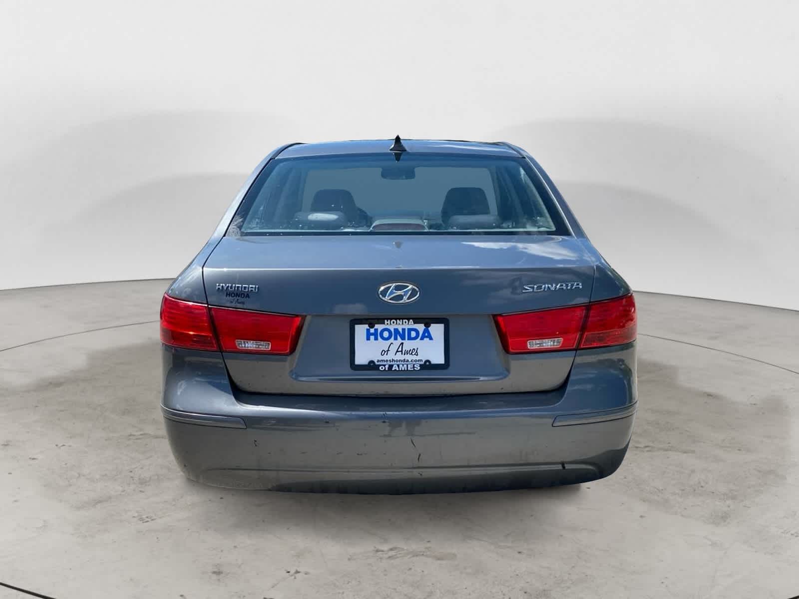 Thumbnail: 2010 Hyundai Sonata - 5