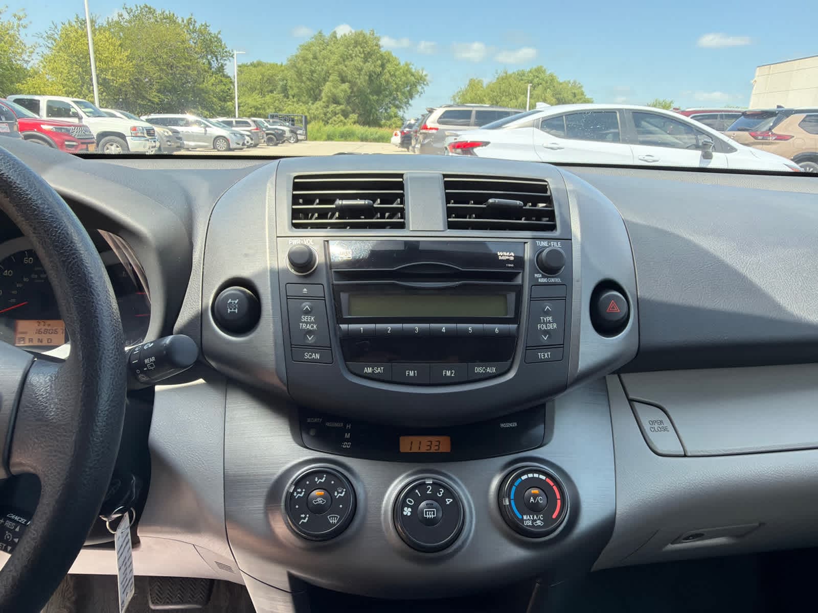 Thumbnail: 2011 Toyota RAV4 - 22