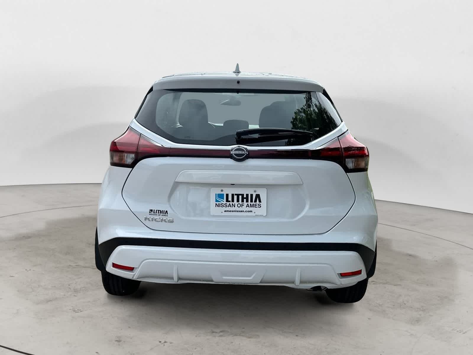 Thumbnail: 2025 Nissan Kicks - 5