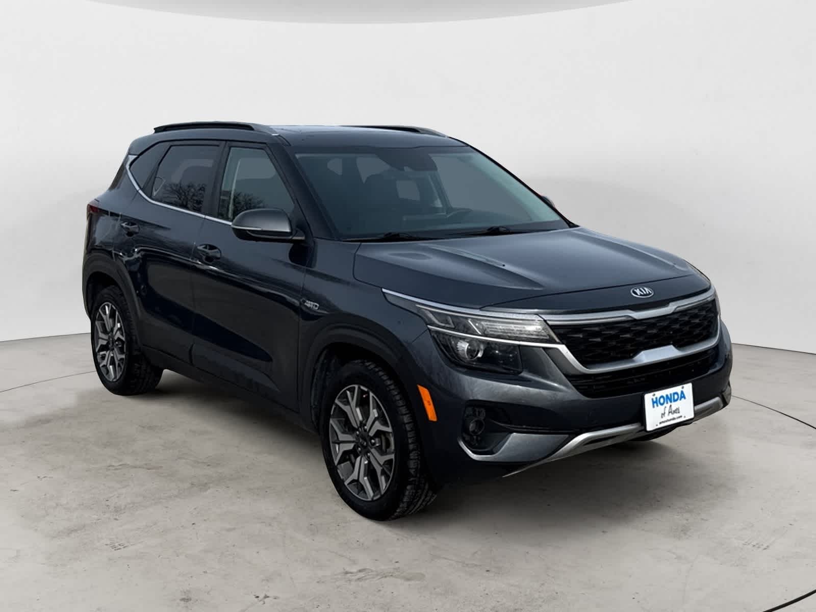 Thumbnail: 2021 Kia Seltos - 6