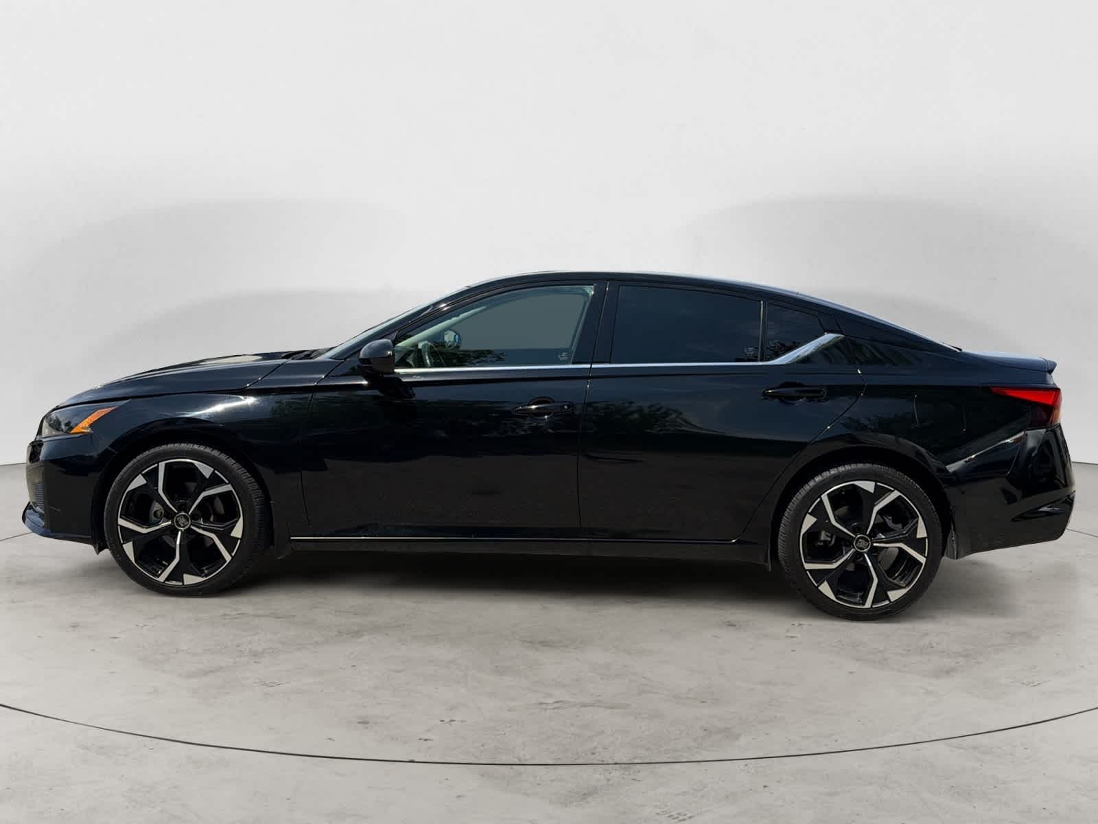 Thumbnail: 2023 Nissan Altima - 2