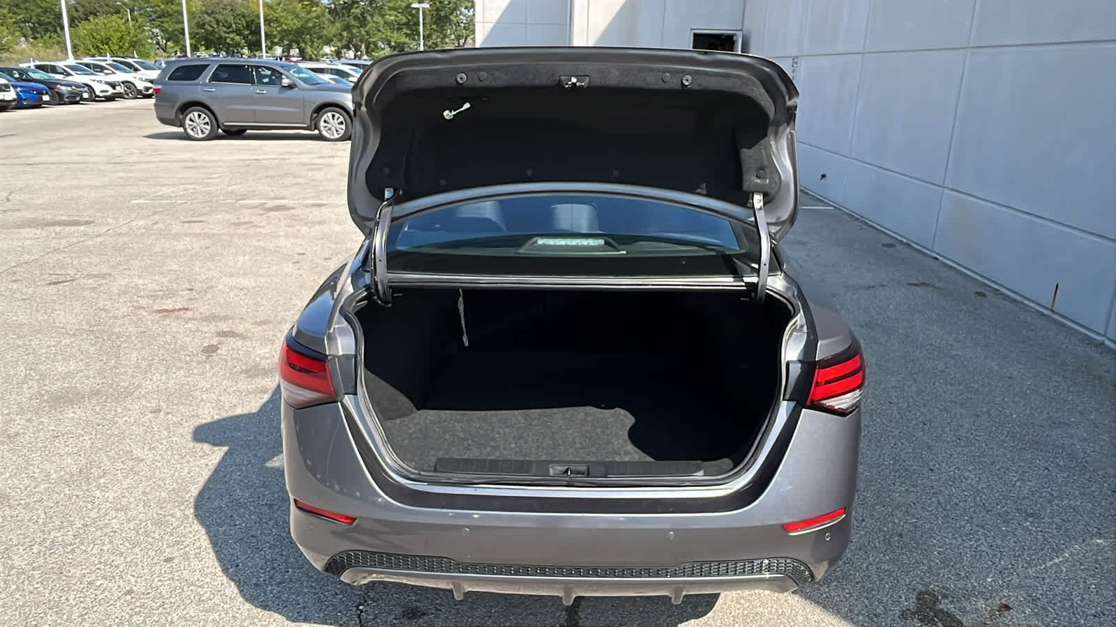 Thumbnail: 2024 Nissan Sentra - 9