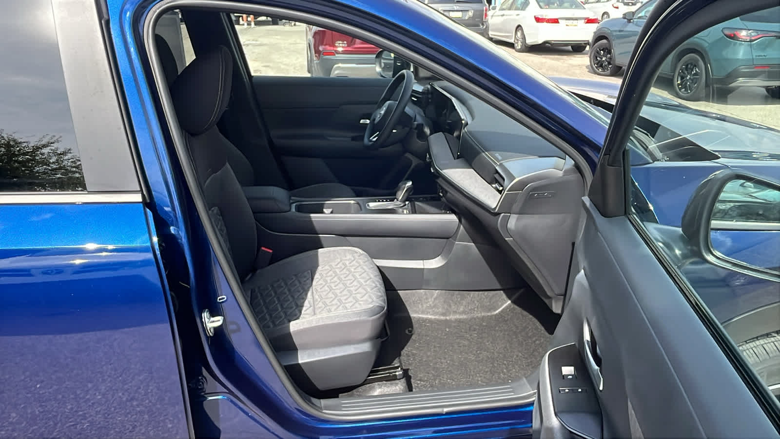 Thumbnail: 2026 Nissan Kicks - 10